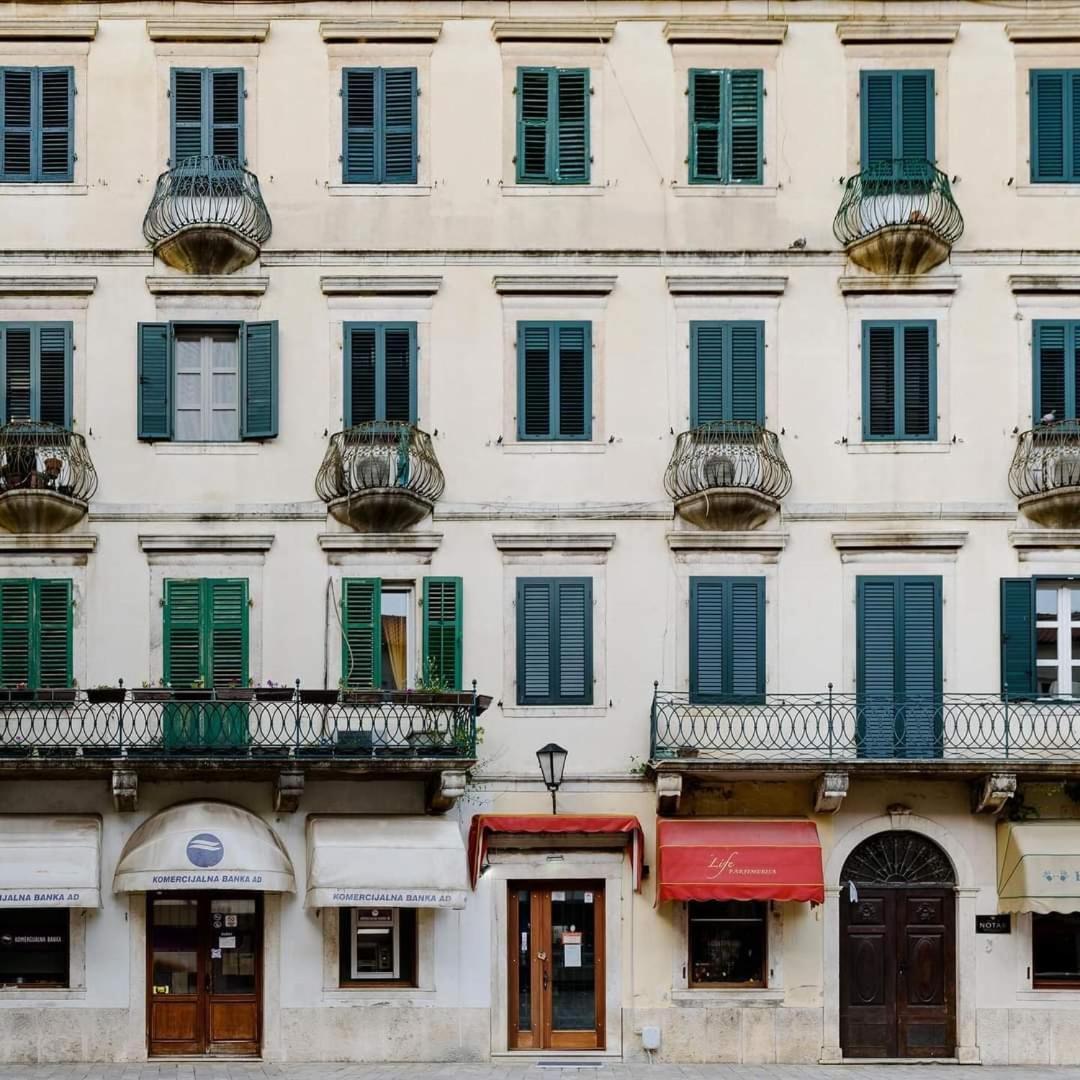 Hive Luxury Suites By Mn Property Kotor Exterior foto